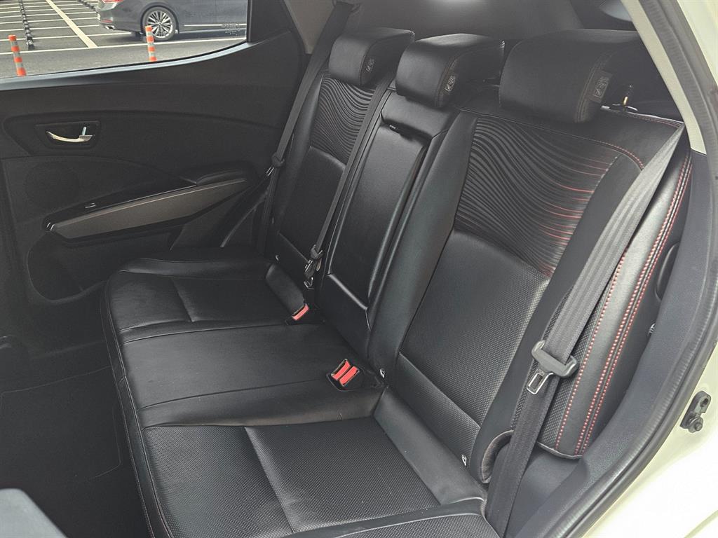 Ssangyong Tivoli - Vista 12