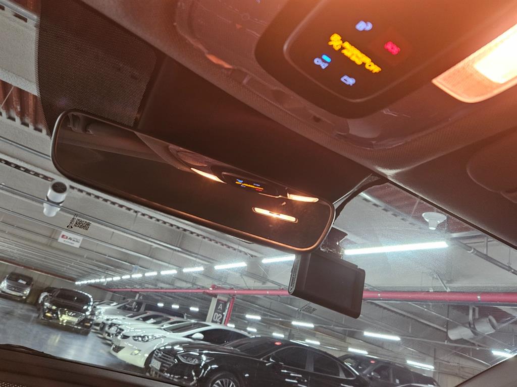 HYUNDAI Avante - Vista 12