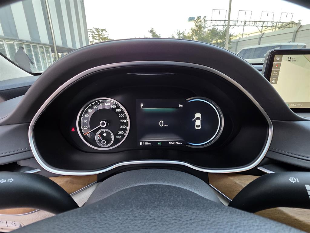 Genesis G80 - Vista 10