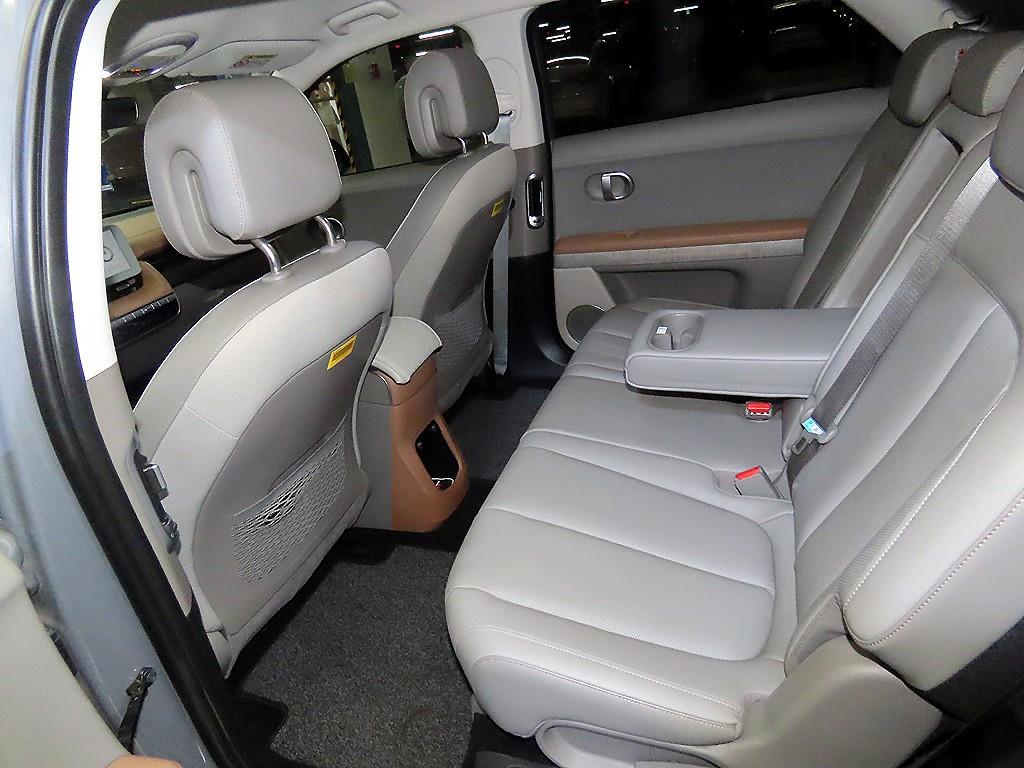 HYUNDAI Ioniq 5 - Vista 7