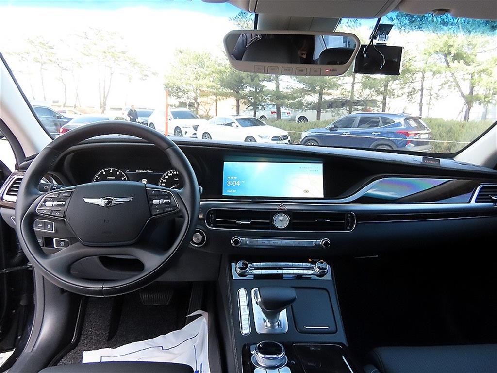 Genesis G90 - Vista 7