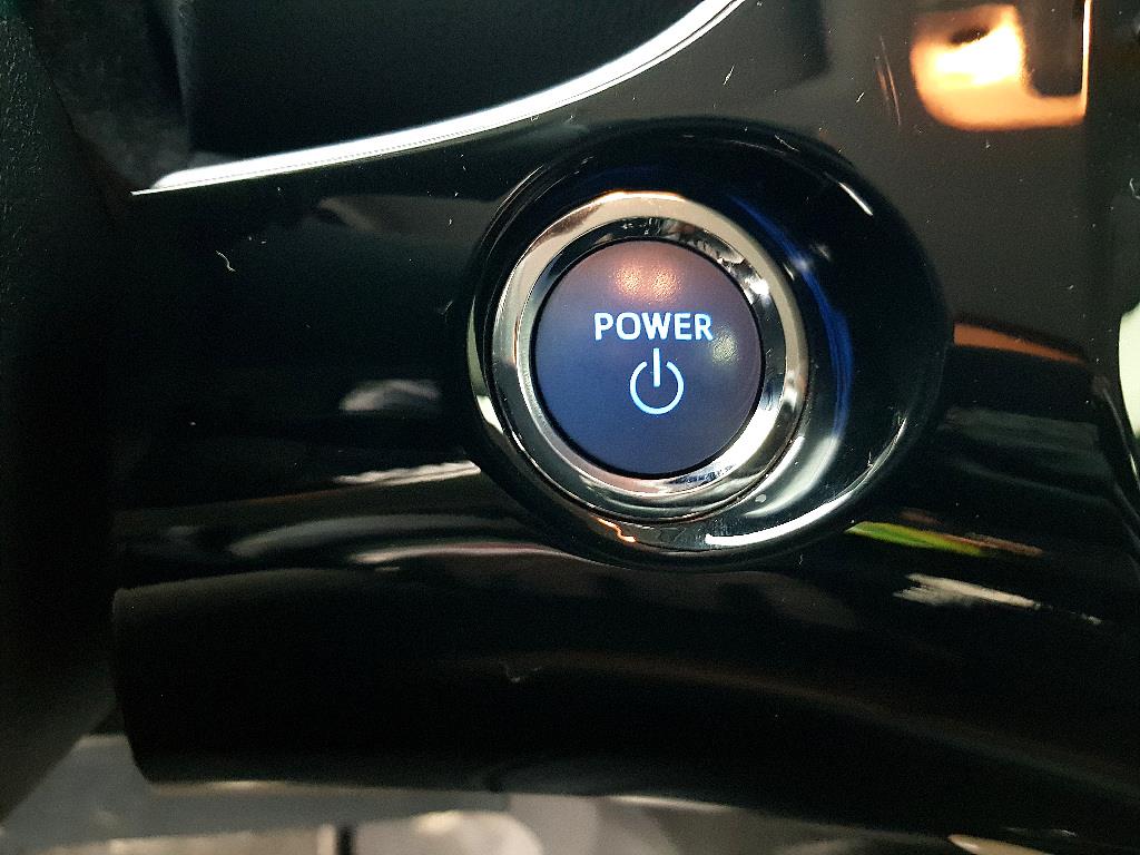 Toyota Prius 2017 Negro - Importación desde Corea - HF Imports Iquique - Foto 16