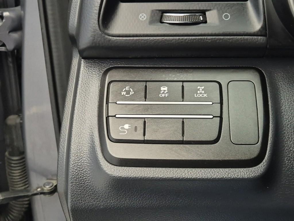 Ssangyong Tivoli 2017 Gris - Importación desde Corea - HF Imports Iquique - Foto 16