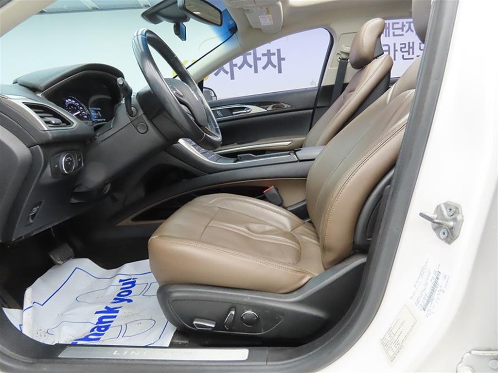 Lincoln MKZ - Vista 5