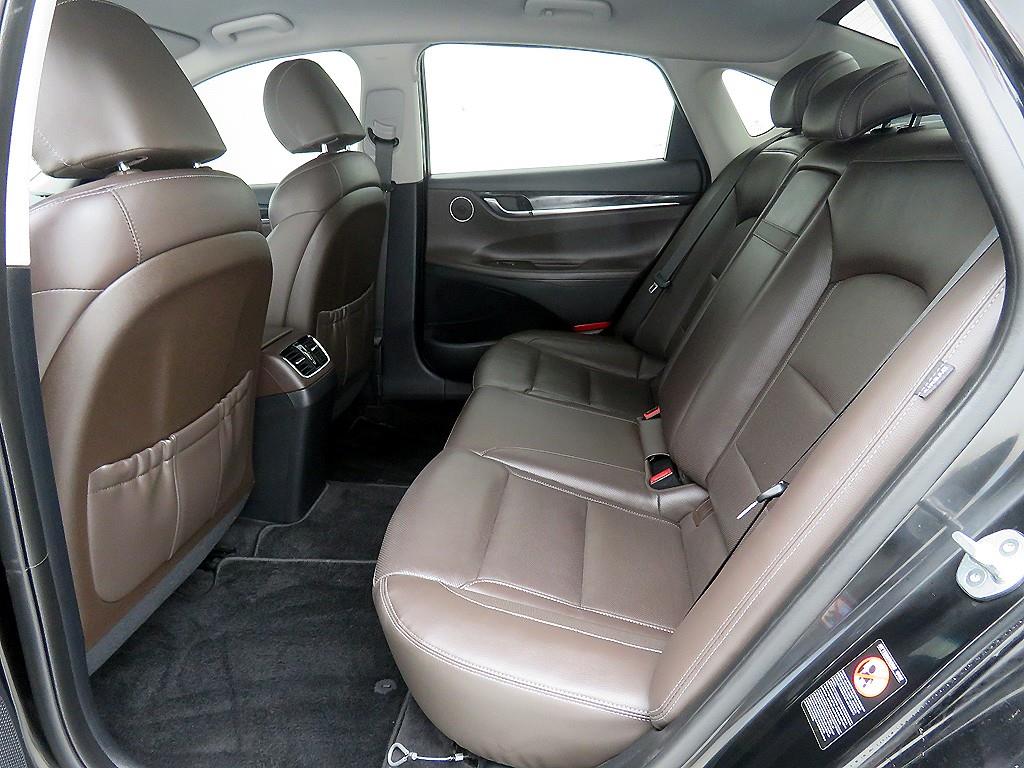 HYUNDAI Grandeur - Vista 7