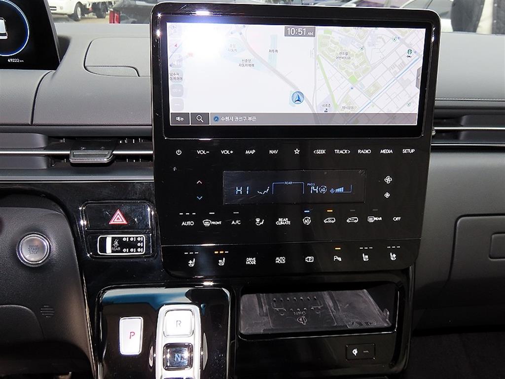 HYUNDAI Staria - Vista 11