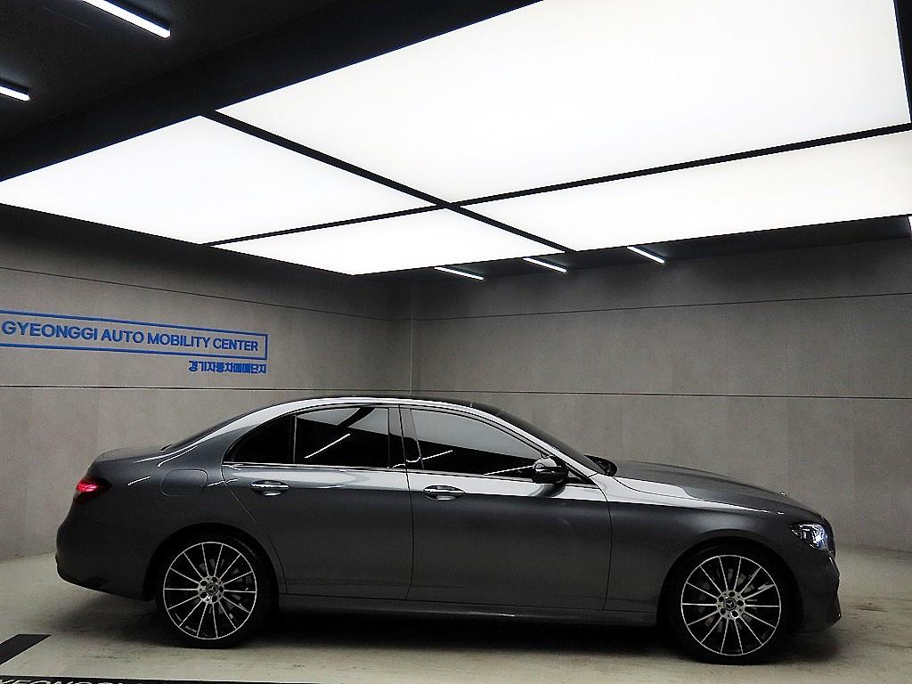 Mercedes Benz E class - Vista 2