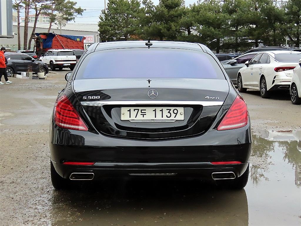 Mercedes Benz S Class - Vista 4
