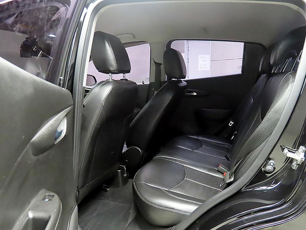 Chevrolet Spark - Vista 6