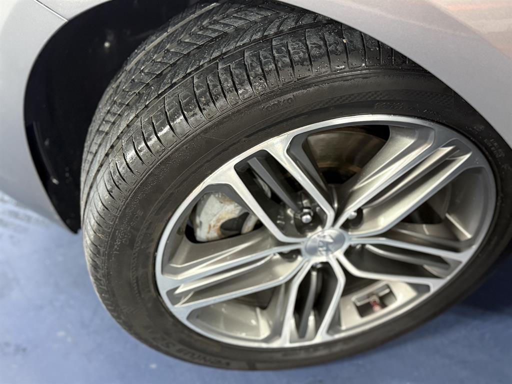 HYUNDAI Grandeur - Vista 5