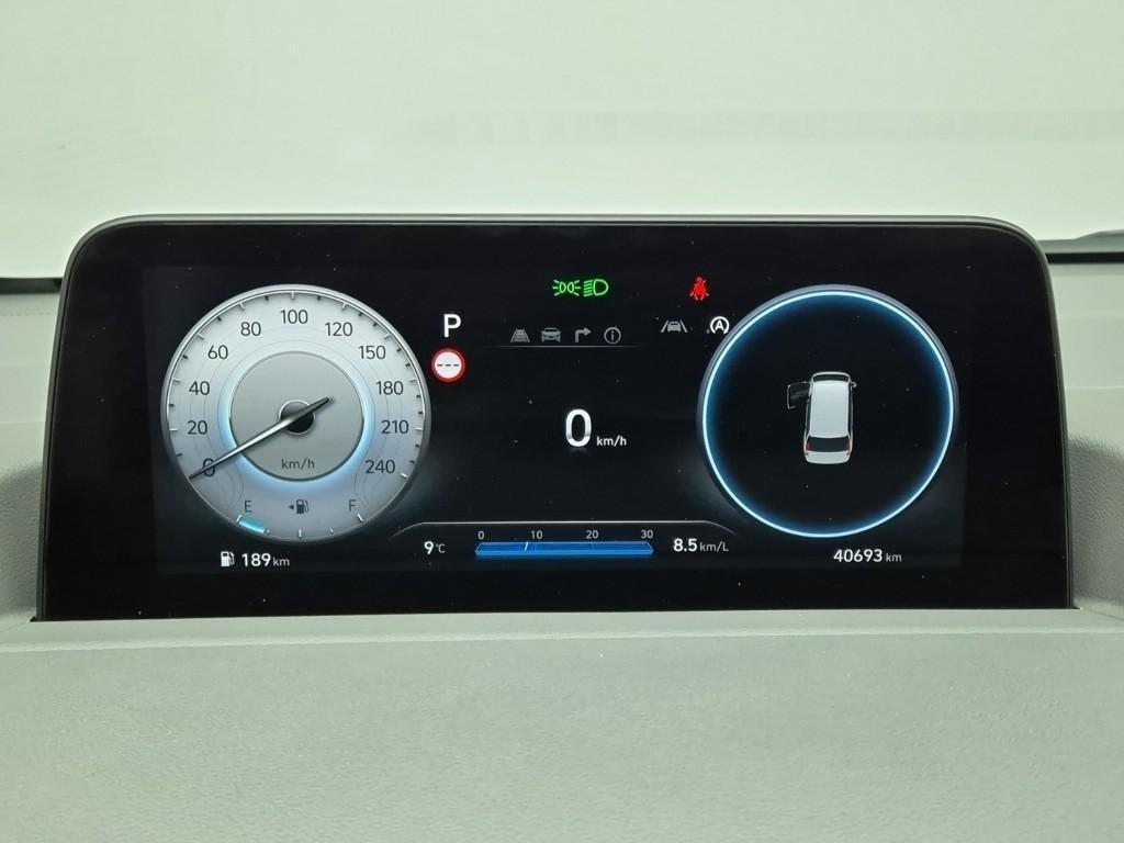 HYUNDAI Staria - Vista 8