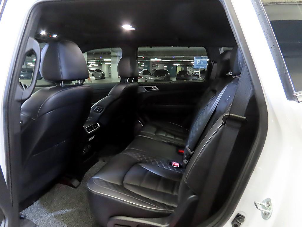 Ssangyong Rexton - Vista 7