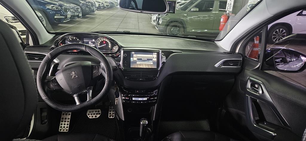 Peugeot 2008 - Vista 10