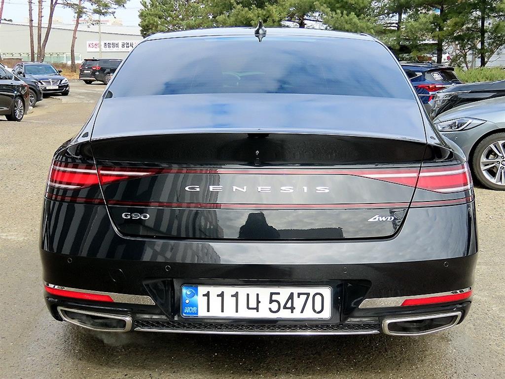 Genesis G90 - Vista 4