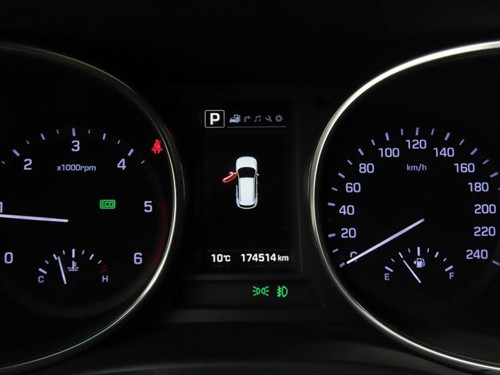 HYUNDAI Maxcruz - Vista 8