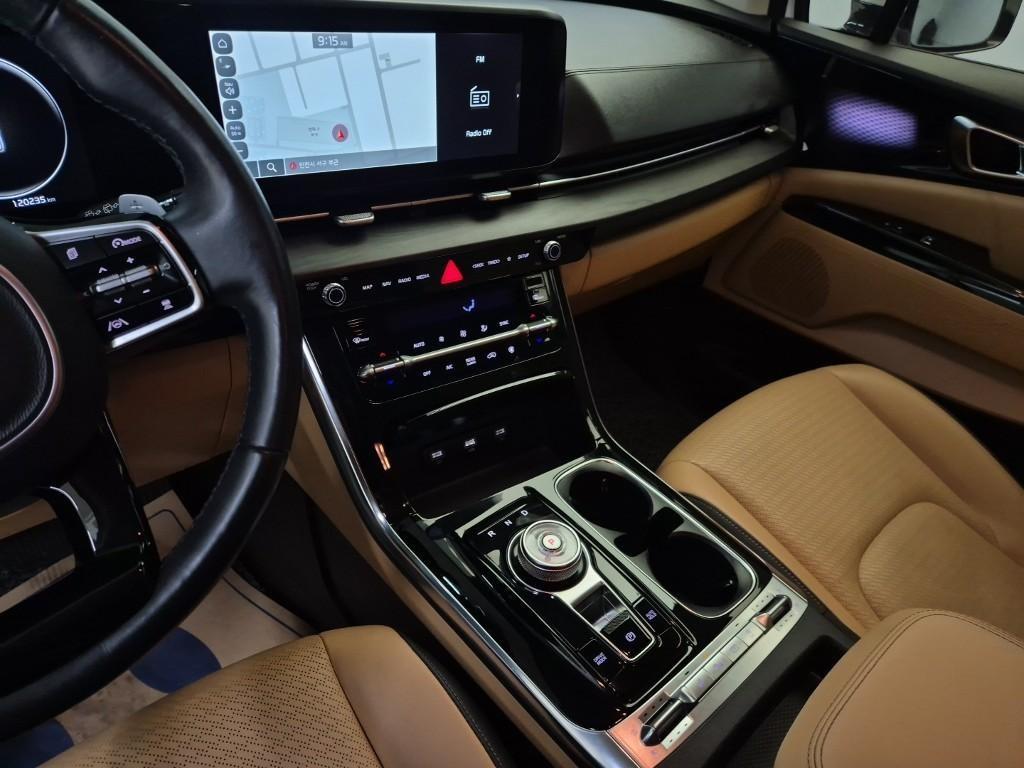 KIA Carnival - Vista 10