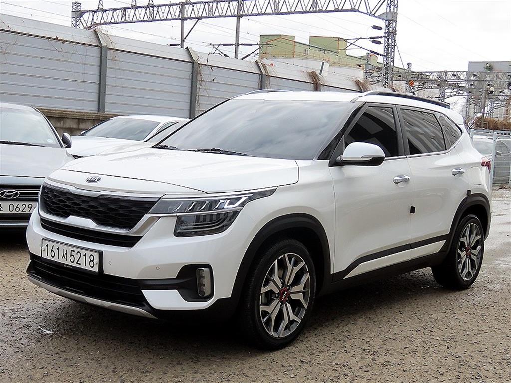 KIA Seltos - Vista 2