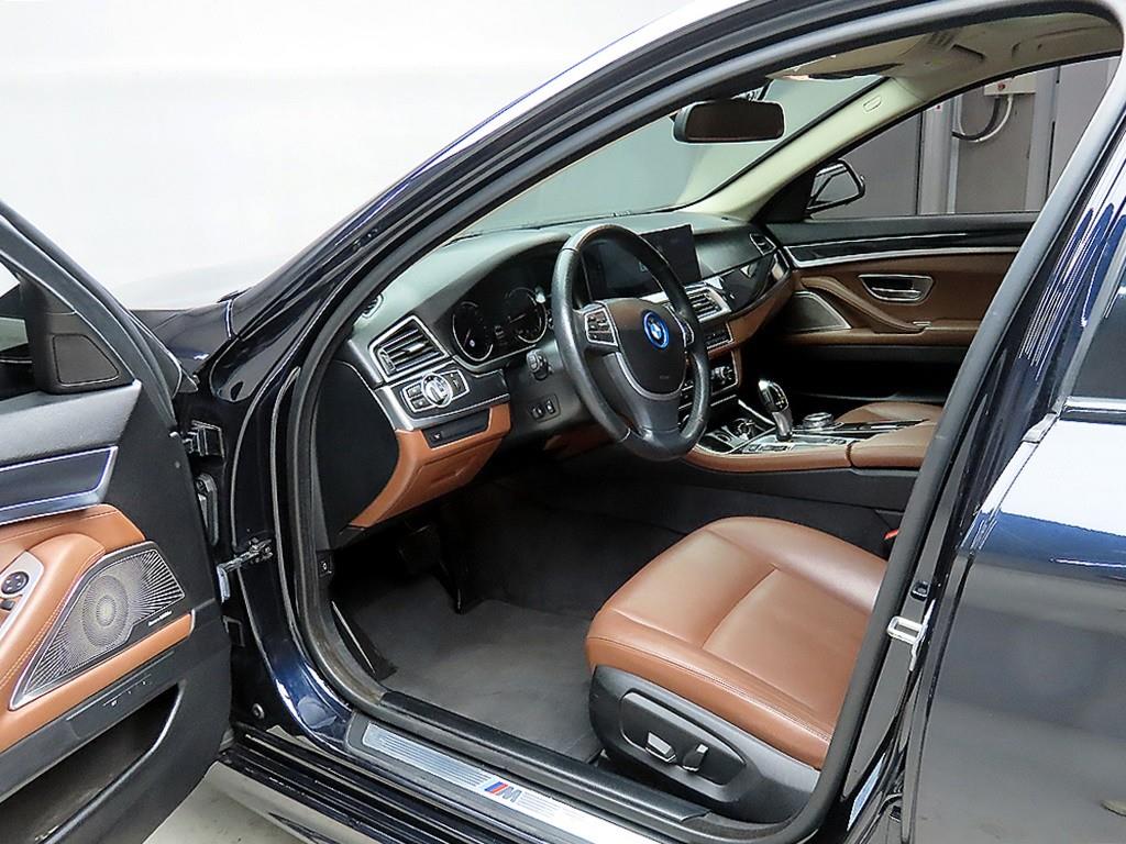 BMW 5 Series - Vista 5