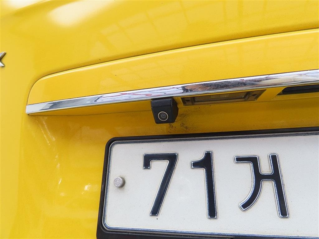 HYUNDAI Starex 2015 Amarillo - Importación desde Corea - HF Imports Iquique - Foto 17