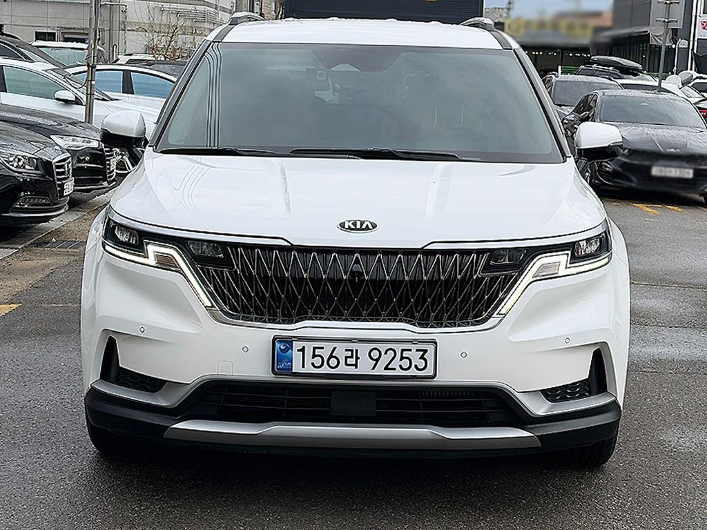 KIA Carnival - Vista 2