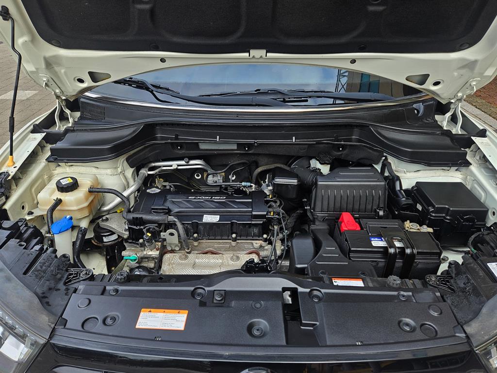 Ssangyong Tivoli - Vista 8