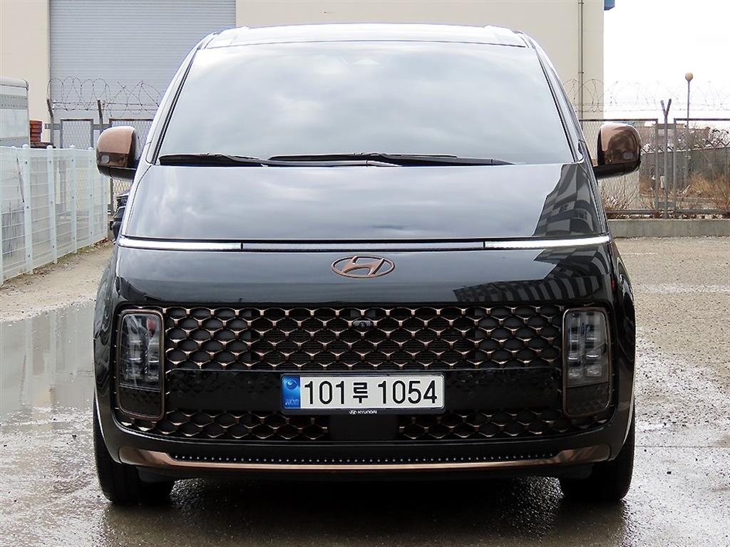 HYUNDAI Staria 2022 Negro - Importación desde Corea - HF Imports Iquique - Foto 1