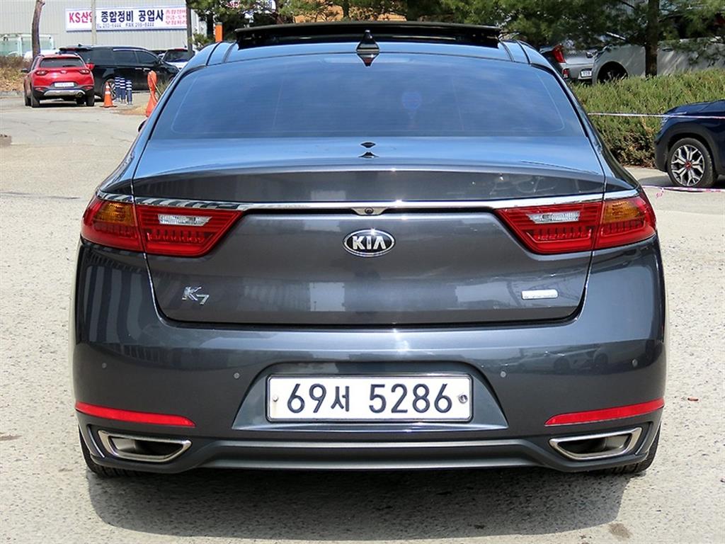 KIA K7 - Vista 4