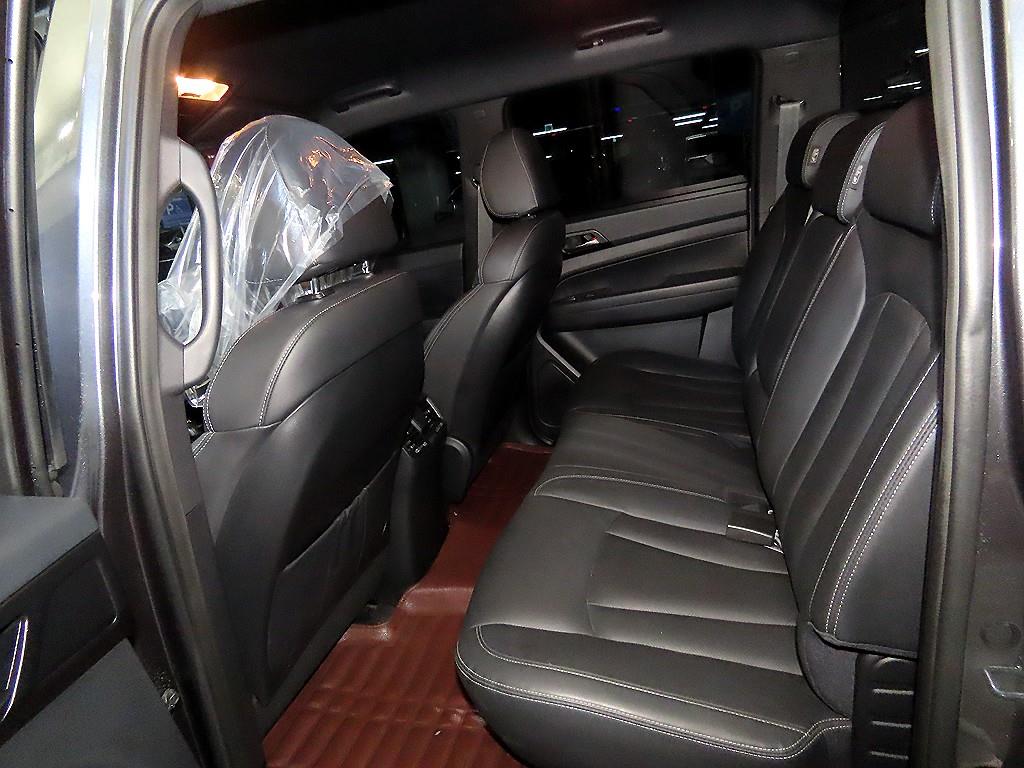 Ssangyong Rexton - Vista 7