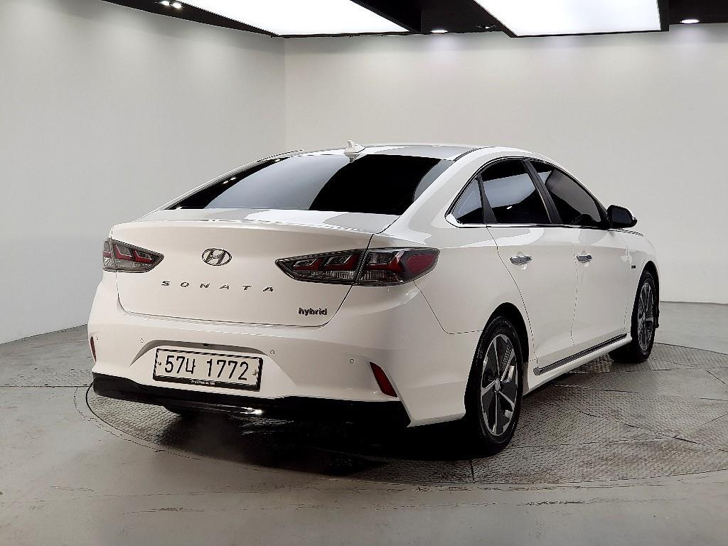 HYUNDAI Sonata - Vista 4