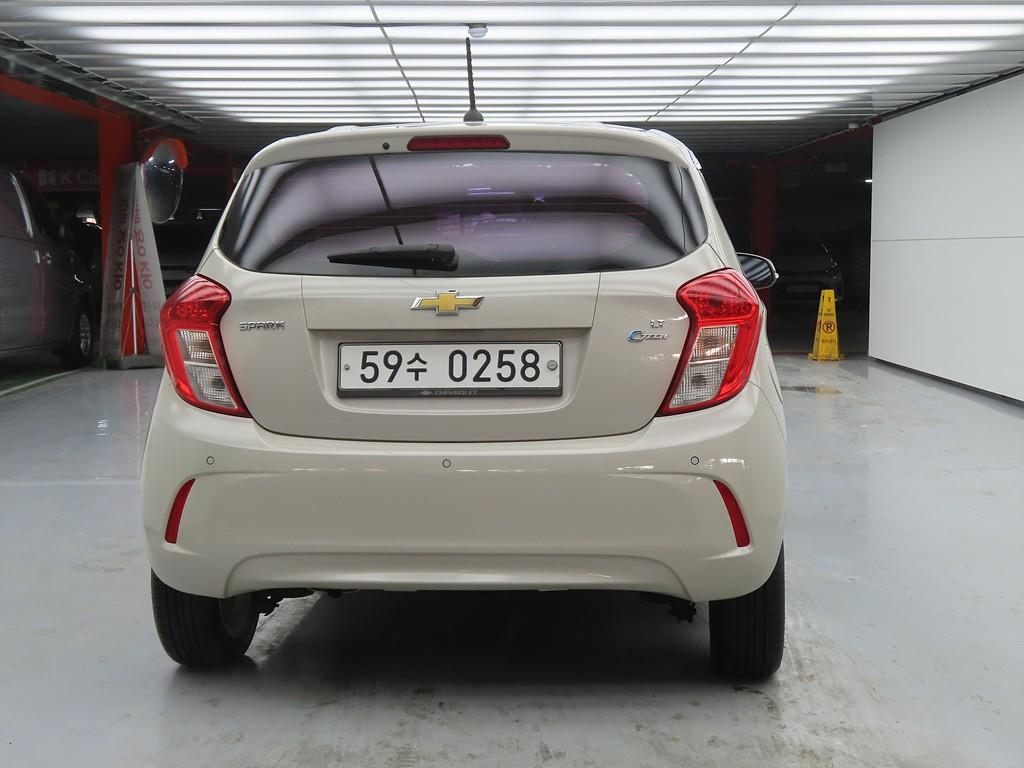 Chevrolet Spark - Vista 3