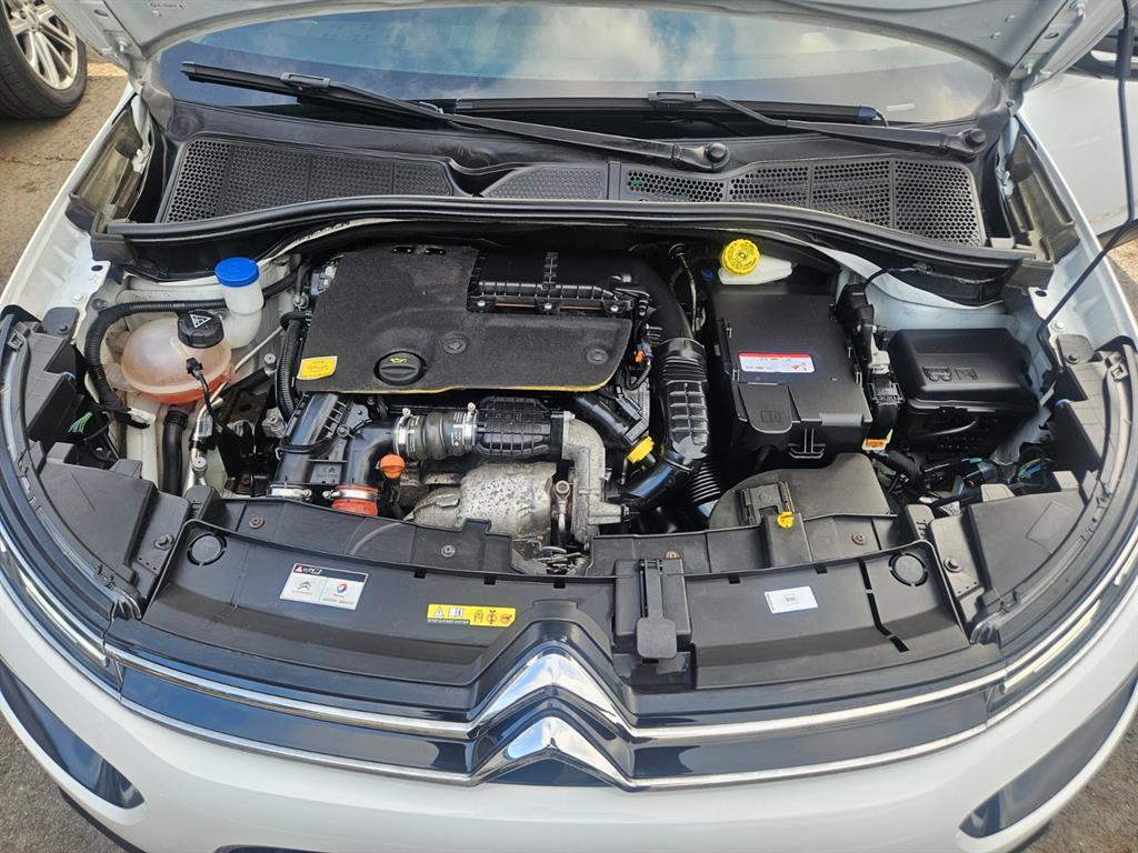 Citroen C4 2019 Blanco - Importación desde Corea - HF Imports Iquique - Foto 19