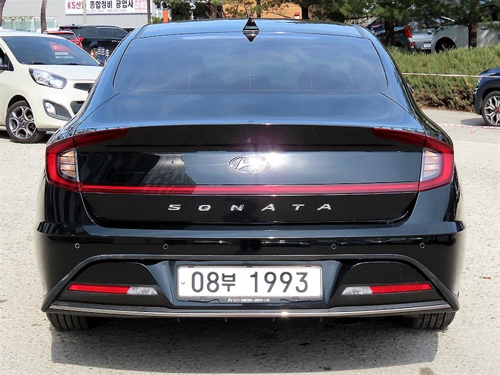 HYUNDAI Sonata - Vista 4