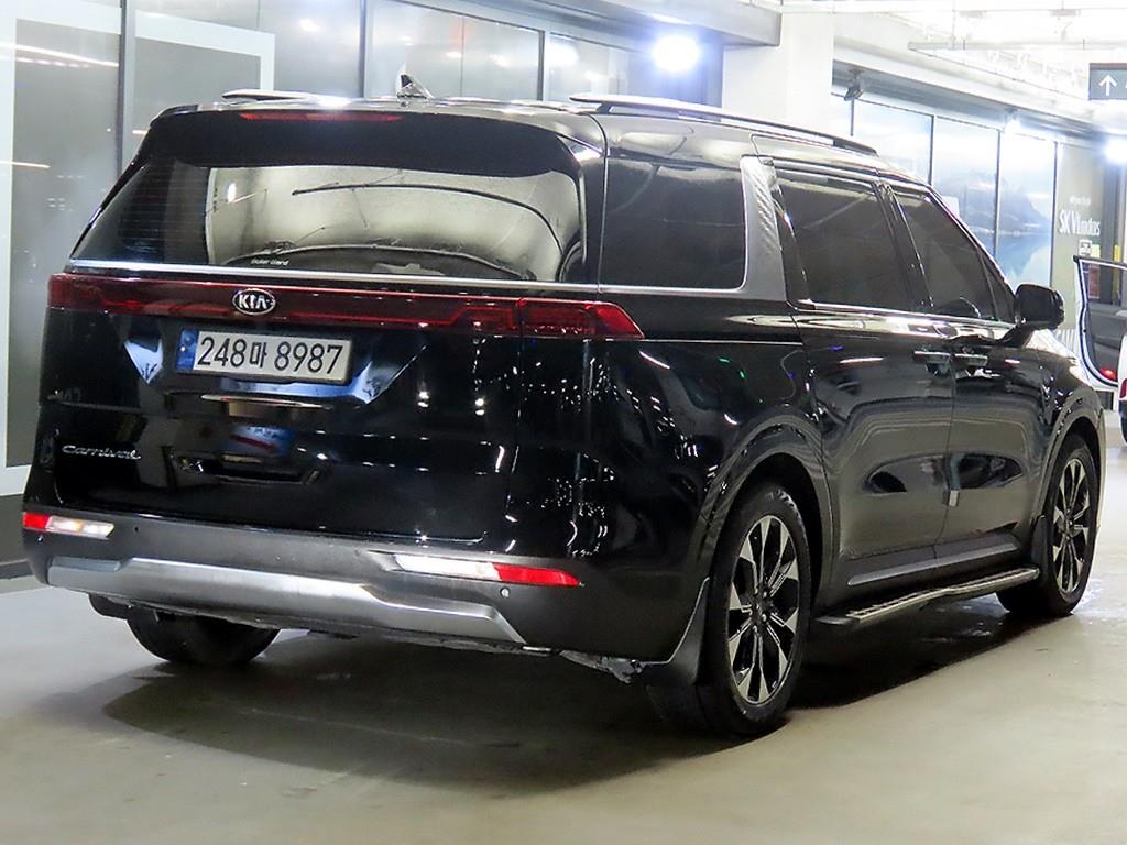 KIA Carnival - Vista 4