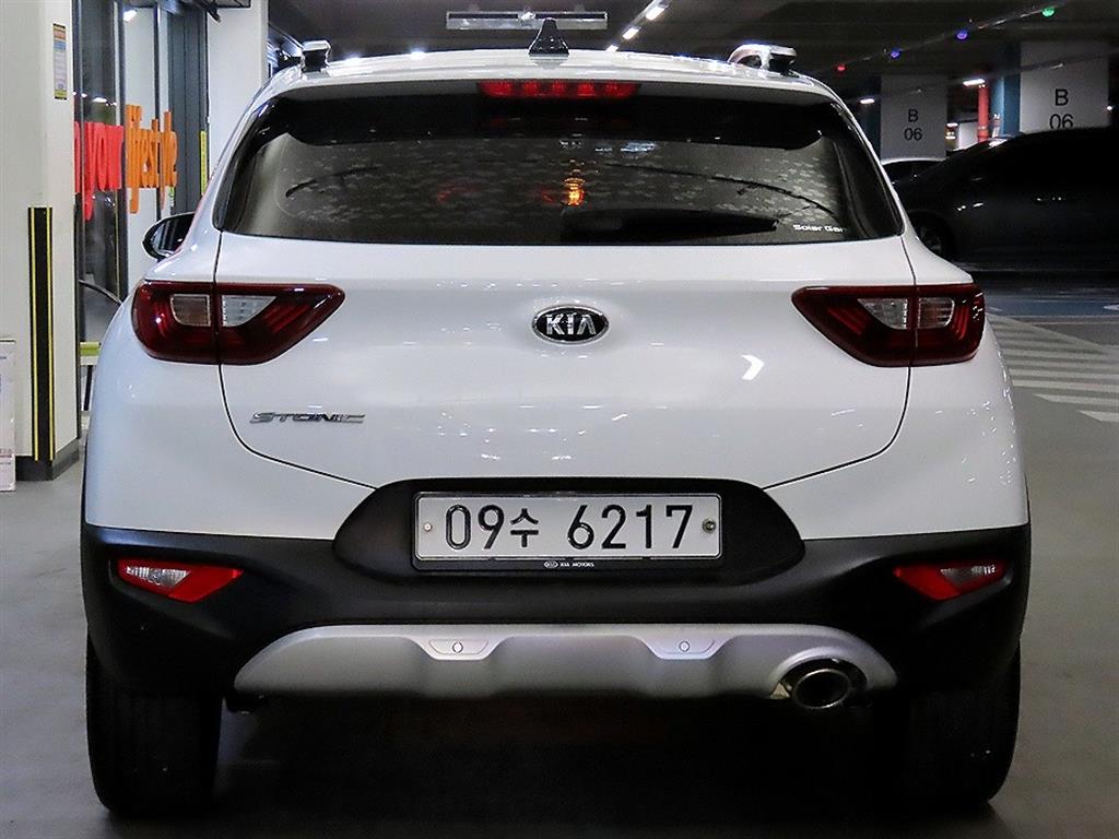 KIA Stonic - Vista 5