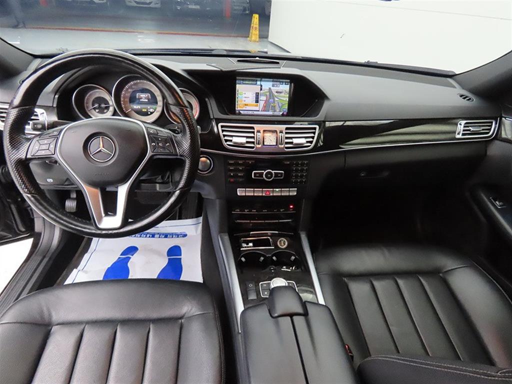 Mercedes Benz E class - Vista 7