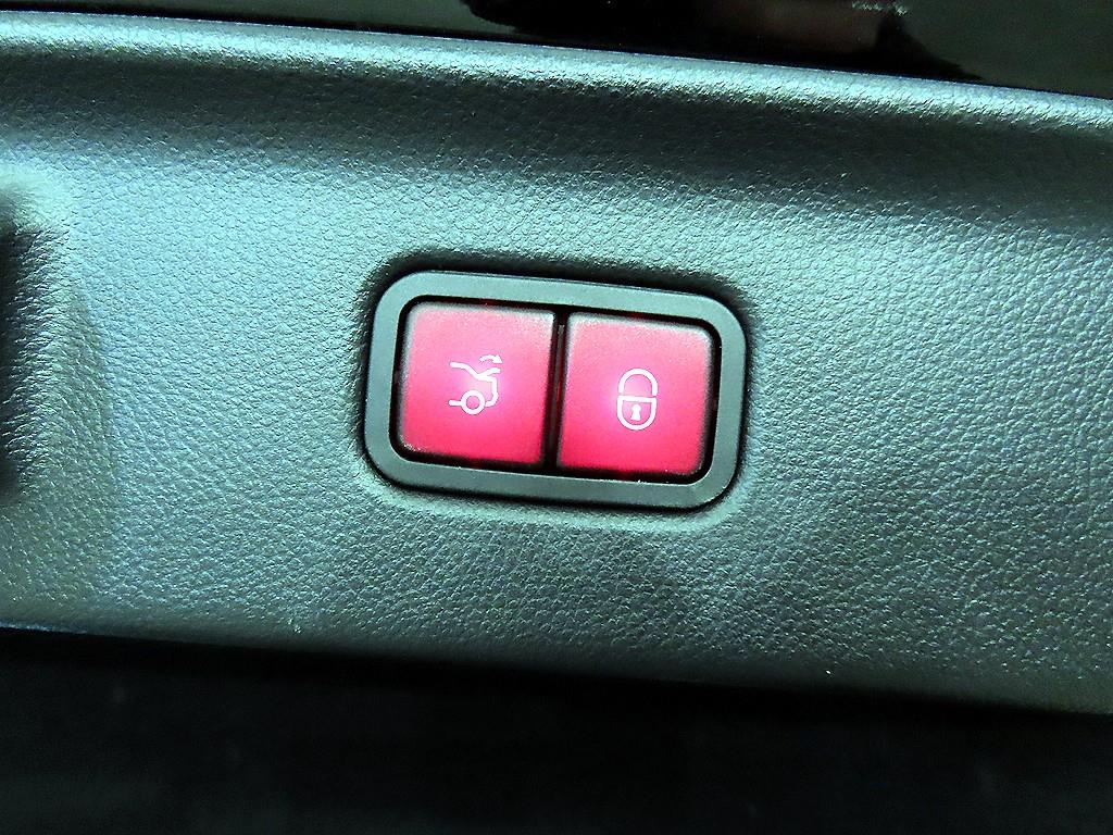 Mercedes Benz S Class 2023 Negro - Importación desde Corea - HF Imports Iquique - Foto 16