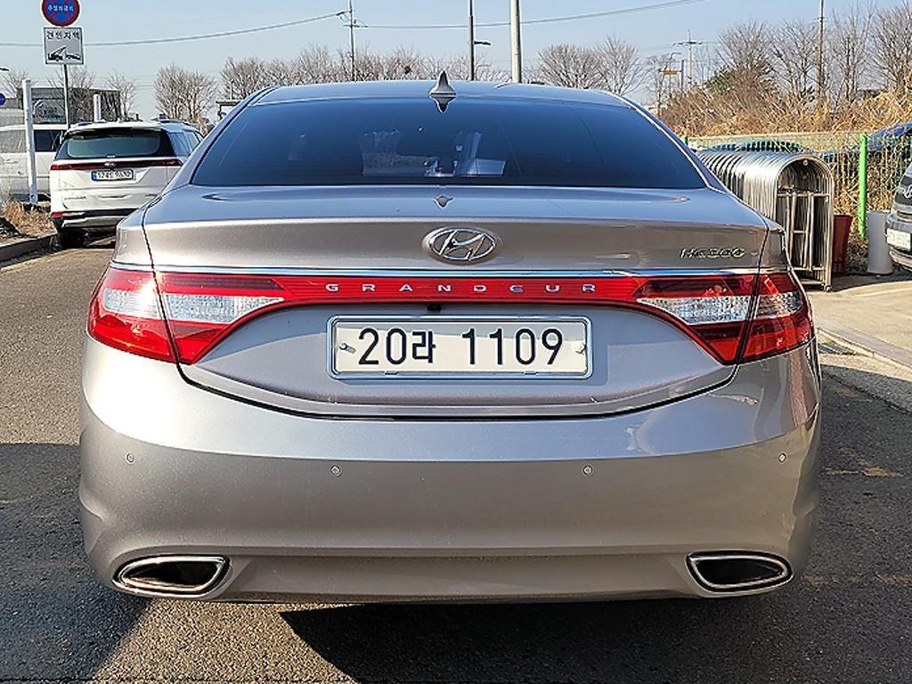 HYUNDAI Grandeur - Vista 3