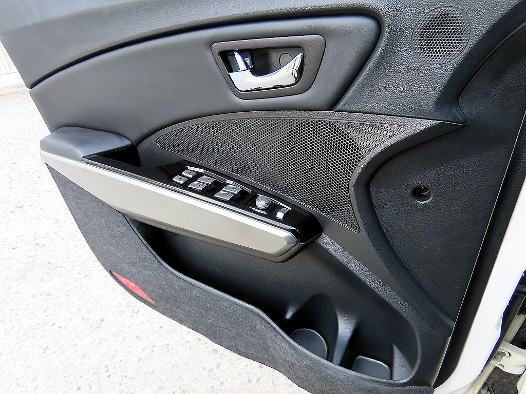 Ssangyong Tivoli - Vista 11