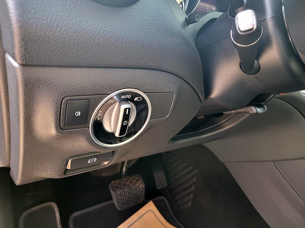 Mercedes Benz CLA Class 2017 Gris - Importación desde Corea - HF Imports Iquique - Foto 13