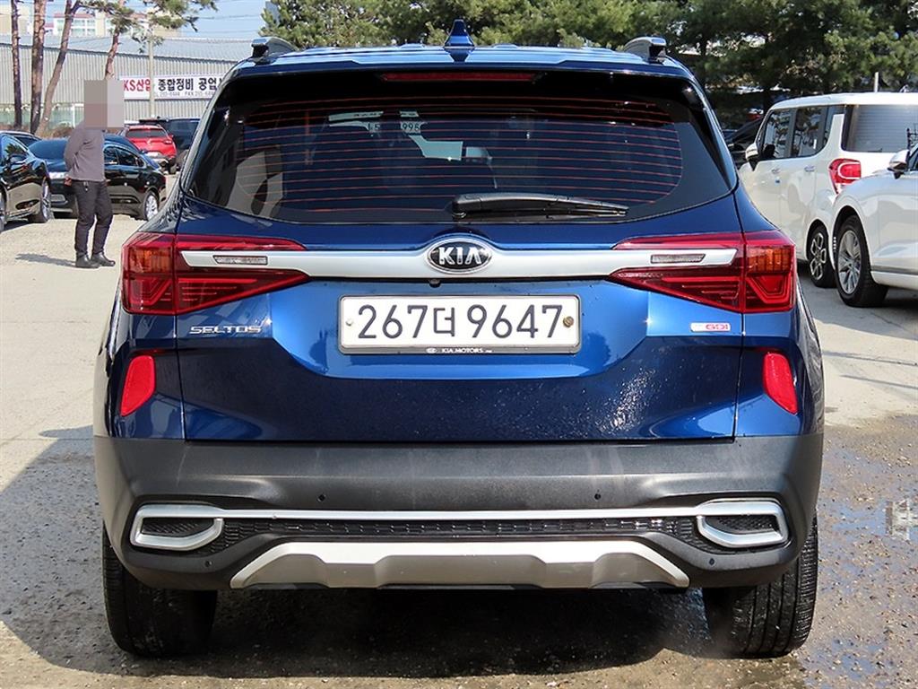 KIA Seltos - Vista 4