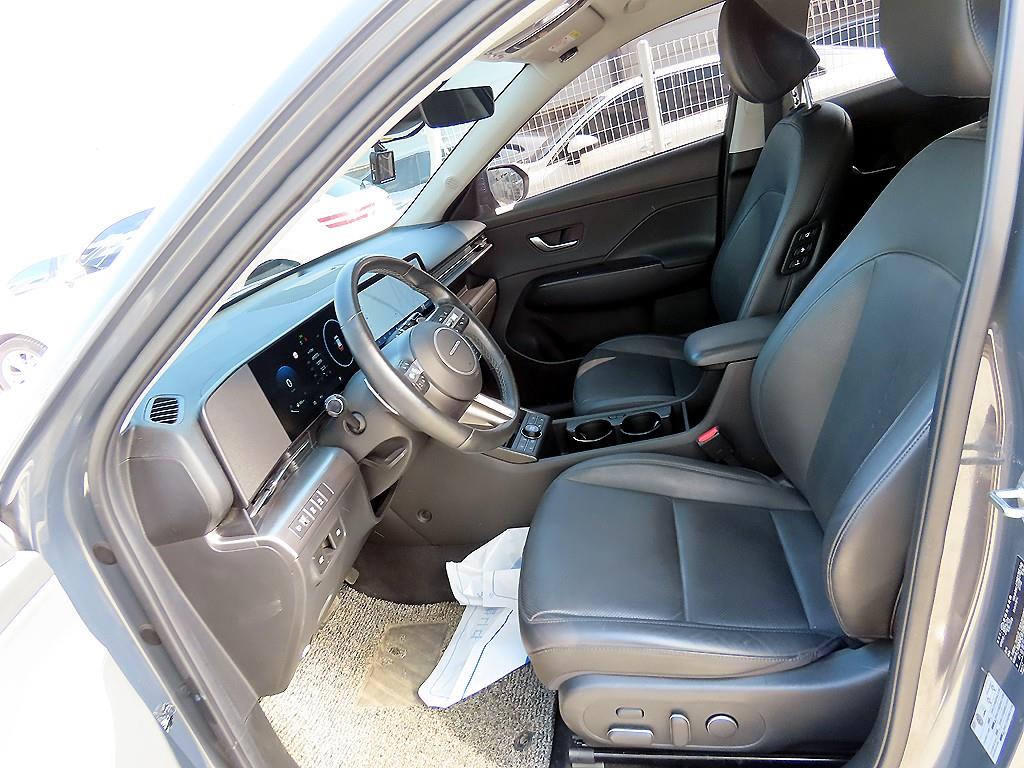 HYUNDAI Kona - Vista 5