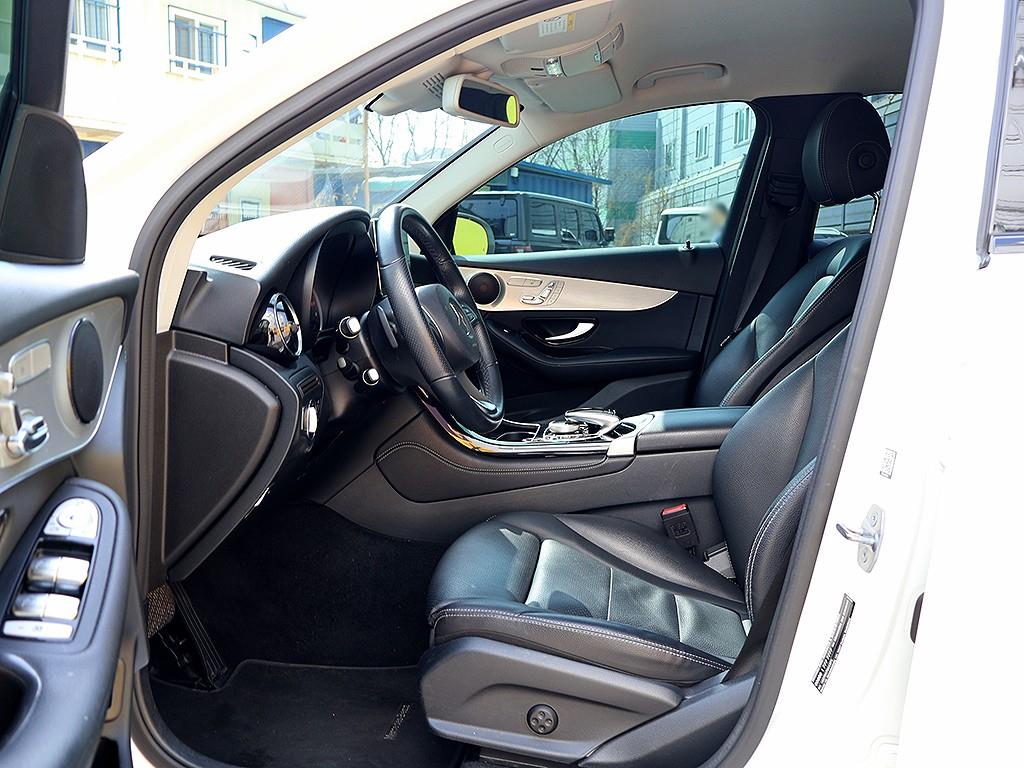 Mercedes Benz GLC Class 2019 Blanco - Importación desde Corea - HF Imports Iquique - Foto 11