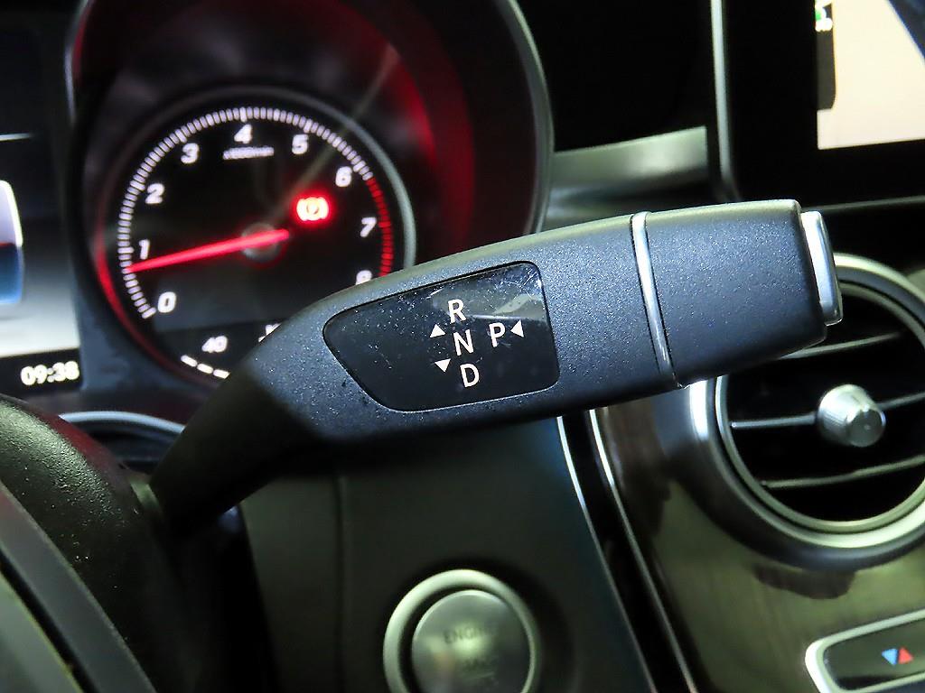 Mercedes Benz C Class - Vista 12