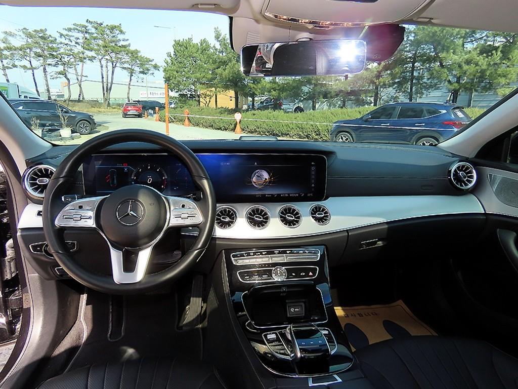 Mercedes Benz CLS Class - Vista 7