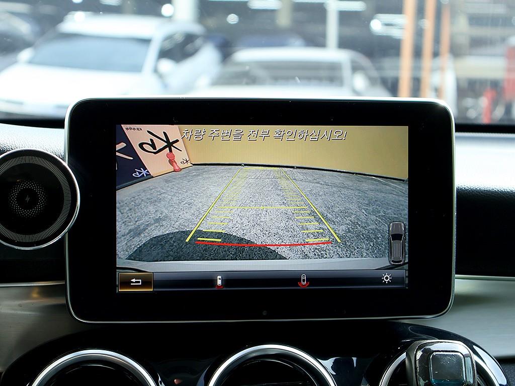 Mercedes Benz GLC Class 2019 Blanco - Importación desde Corea - HF Imports Iquique - Foto 9