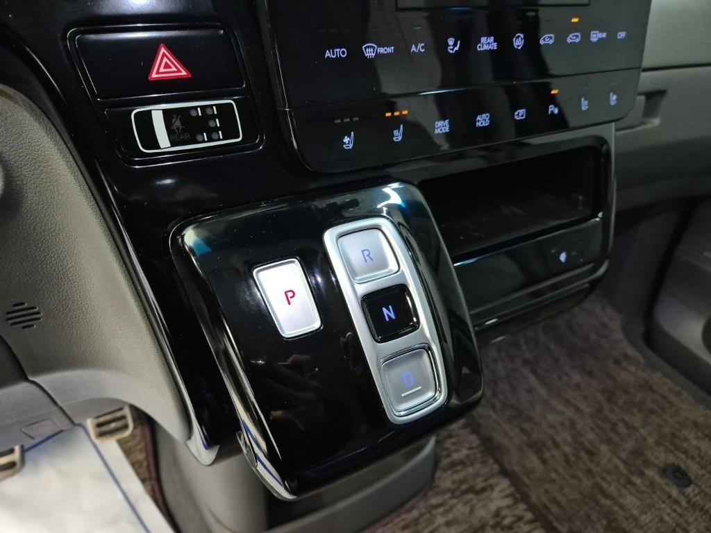 HYUNDAI Staria 2023 Gris - Importación desde Corea - HF Imports Iquique - Foto 15