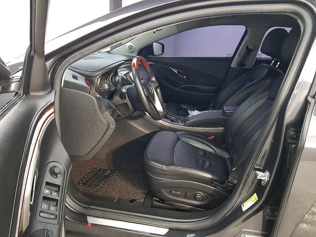 DAEWOO Alpheon - Vista 8