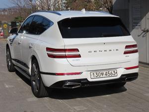 Genesis GV80 - Vista 8