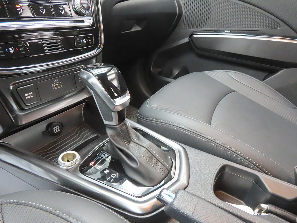 Ssangyong Tivoli - Vista 11