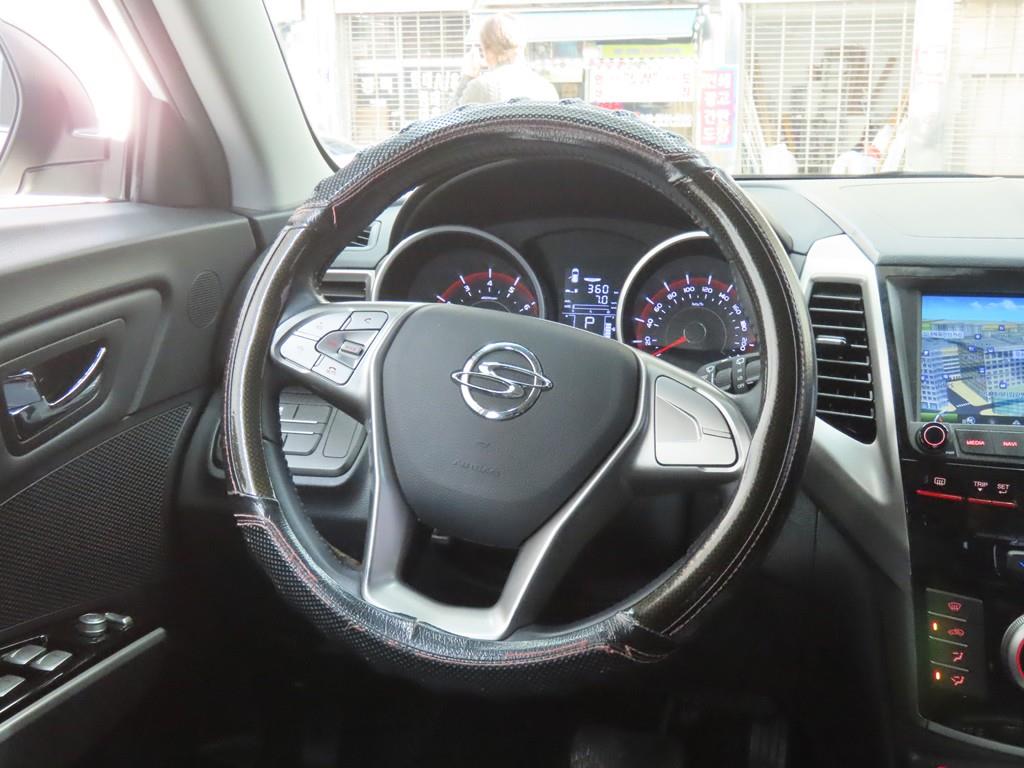 Ssangyong Tivoli 2016 Blanco - Importación desde Corea - HF Imports Iquique - Foto 18